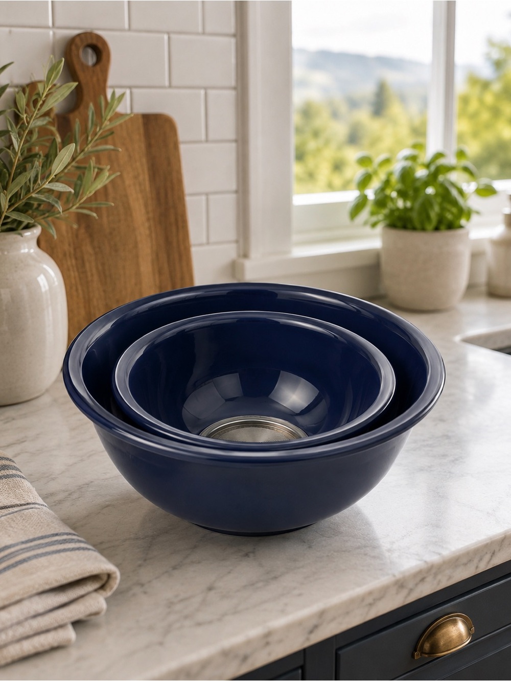 Set of 2 Vintage Pyrex Cobalt Blue Clear Bottom Nesting Mixing Bowls 323 325